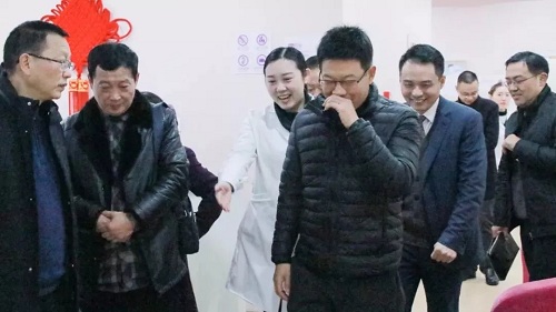 萬州區(qū)人大常委會、區(qū)衛(wèi)計(jì)委等領(lǐng)導(dǎo)蒞臨萬州華美指導(dǎo)工作