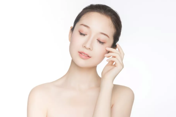 <a href='/zz/' target='_blank'><u>鄭州美萊</u></a>醫(yī)院隆鼻怎么樣？哪種隆鼻方式適合自己？