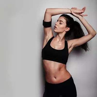 上海美萊援助美力從調整發(fā)際線開始