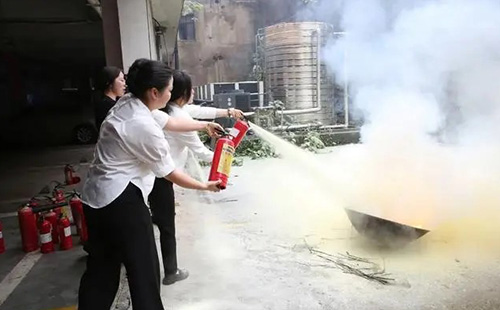 長(zhǎng)沙美萊開展消防培訓(xùn)演練，防火于未然！