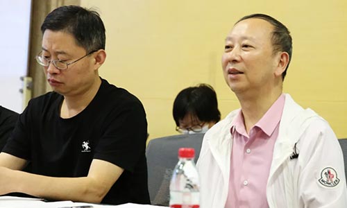 浙江整形美容協(xié)會會長趙啟明現場發(fā)表重要講話