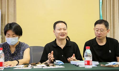 浙江整形美容協(xié)會副會長朱金土現場發(fā)言